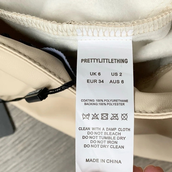 Pretty Little Thing PLT Faux Leather Pleat Cigarette Pant Tapered straight leg - Picture 10 of 16